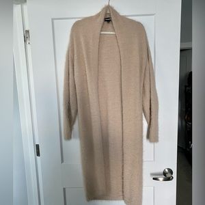 Express soft fuzzy mauve tan/ pink duster